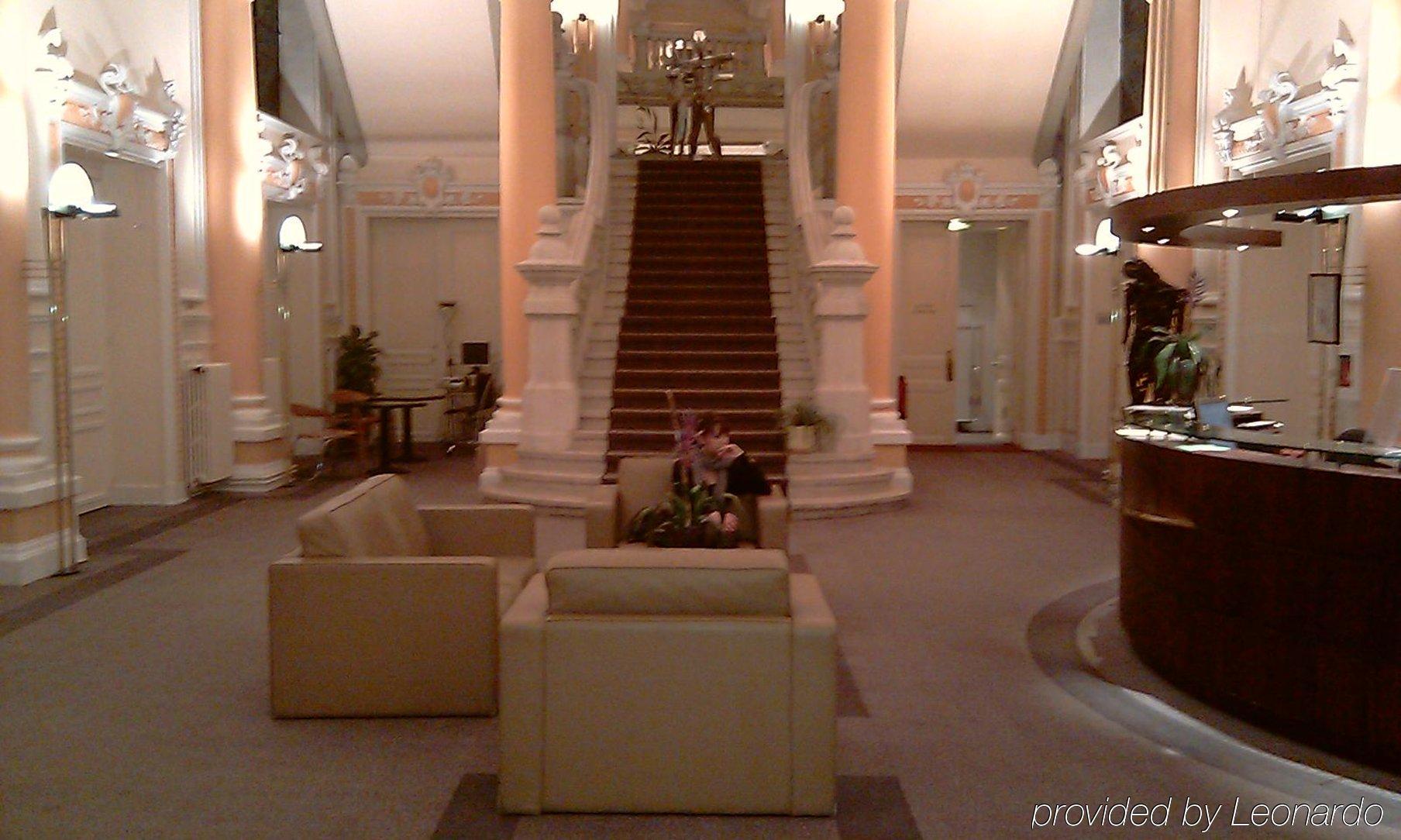Grand Hotel Du Tonneau D'Or Белфор Интериор снимка