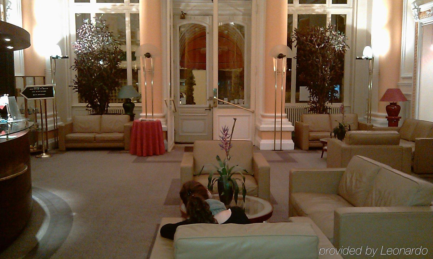 Grand Hotel Du Tonneau D'Or Белфор Интериор снимка